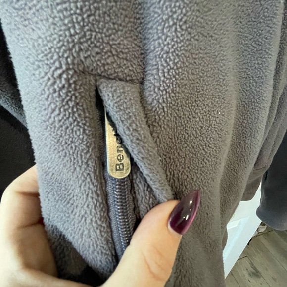 Bench woman’s lavender Fleece Hoodie size medium - Picture 3 of 9